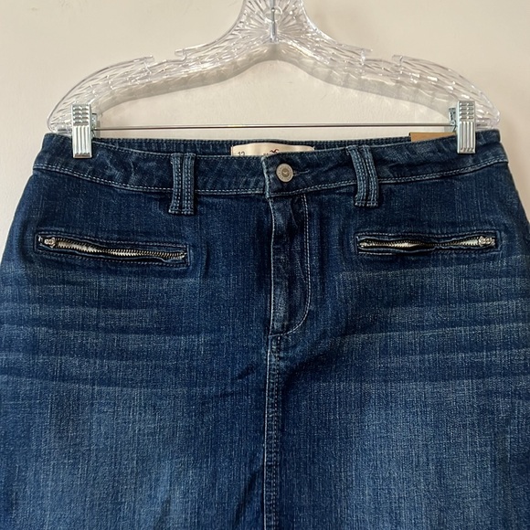 Hollister Low-Rise Denim Skirt - Picture 4 of 12